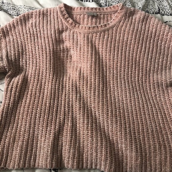 Fuzzy Pink Oversized Sweater - Picture 1 of 4